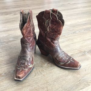 Women’s Ariat western boots